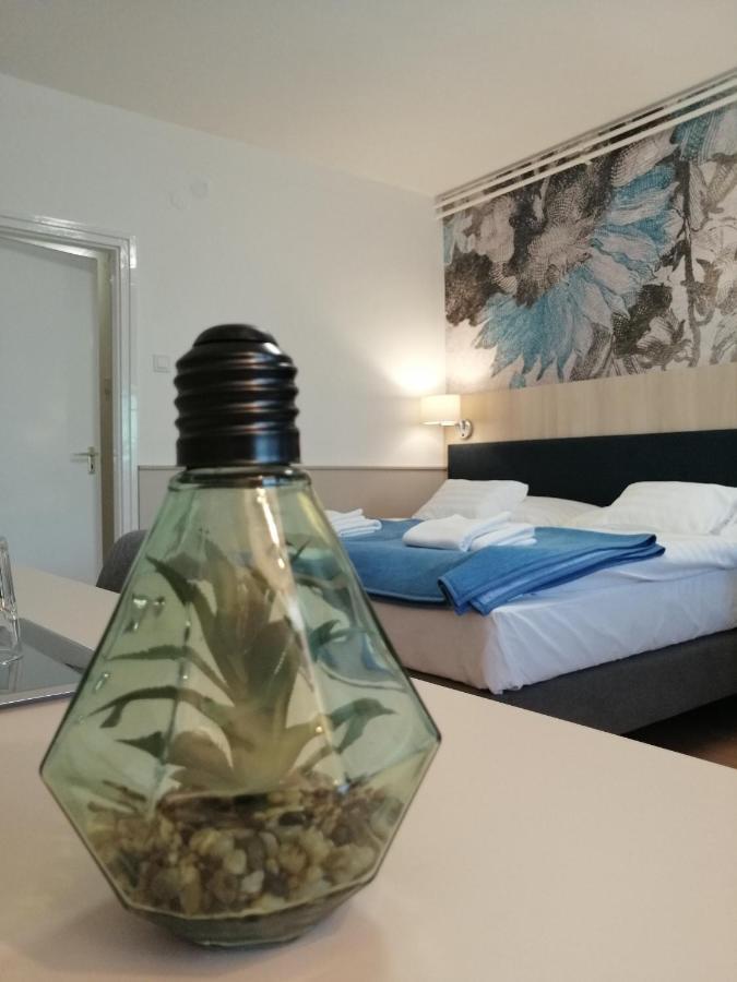 赫福乐思酒店 久洛 外观 照片